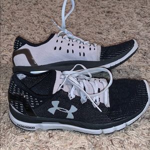 M 9 Under Armour speedfoam charged running shoe